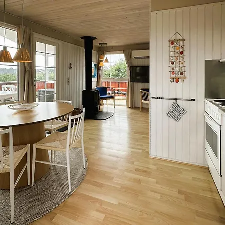 Holiday home Lovely In With Wifi