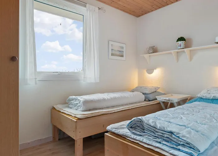 Дом отдыха Lovely In With Wifi